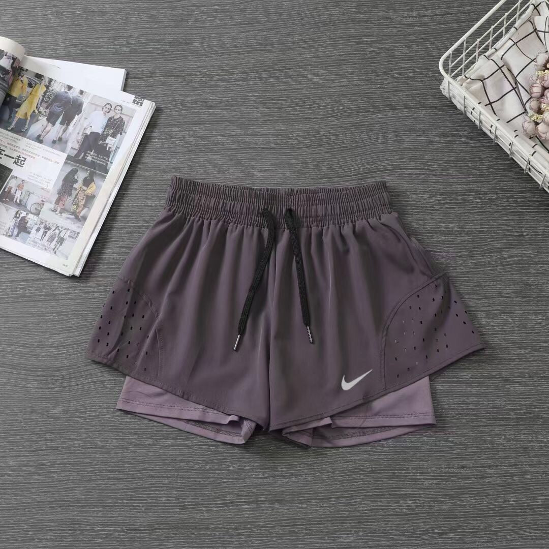 Short Nike Feminino 2 em 1