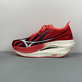 Mizuno Wave Rebellion Pro 3
