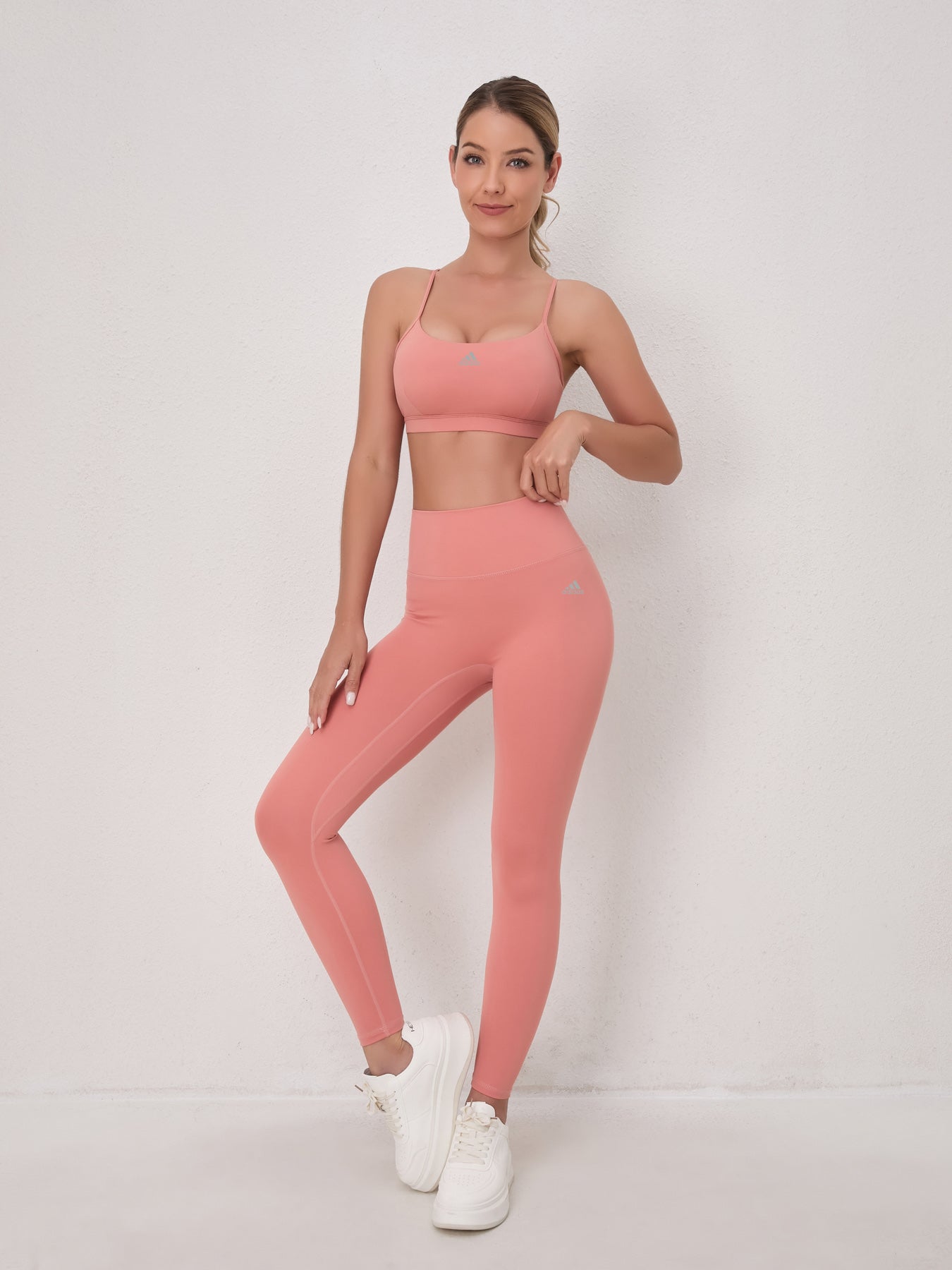 Conjunto Adidas Feminino Performance (Top + Legging)