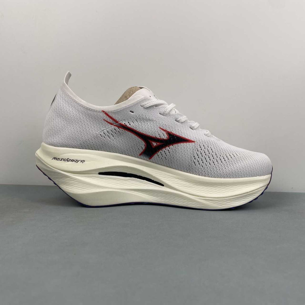 Mizuno Wave Rebellion Pro 3