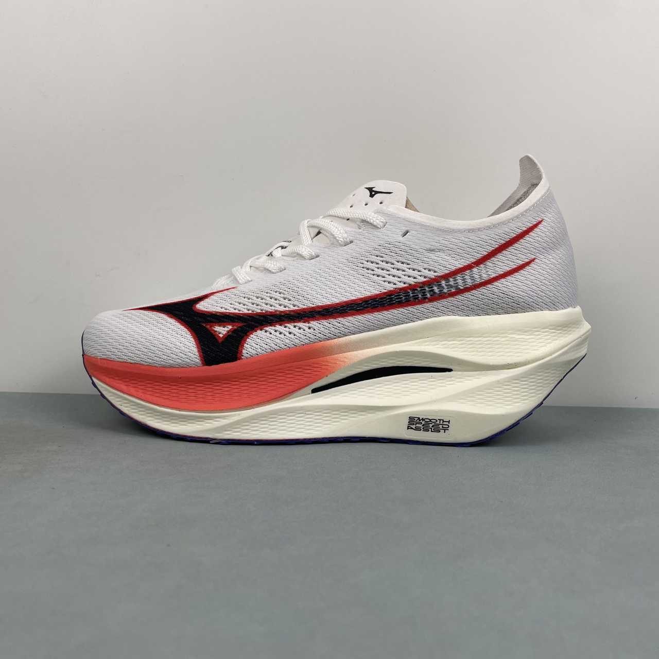 Mizuno Wave Rebellion Pro 3