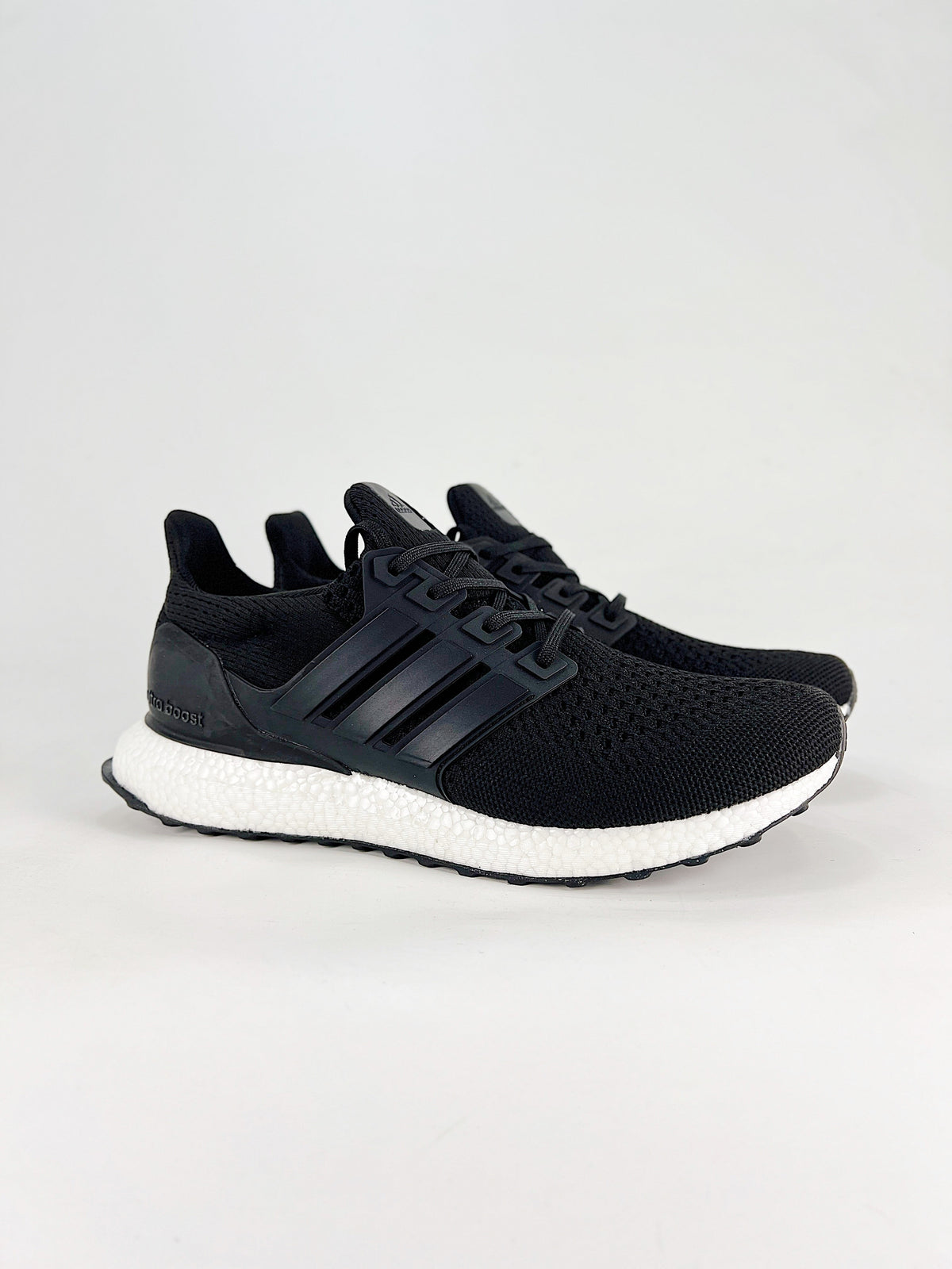 Adidas Ultraboost 5