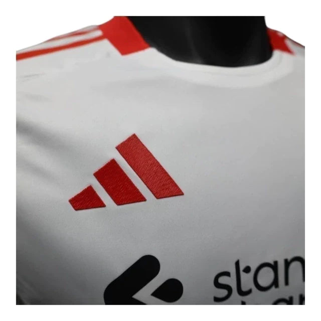 Camisa Liverpool II 25/26 - Jogador Adidas Masculina - Bege com detalhes em vermelho e preto